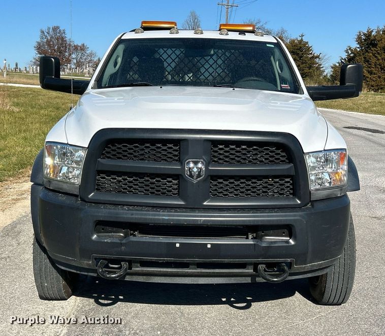 image for item NR9454 2015 Dodge Ram 4500HD  flatbed truck