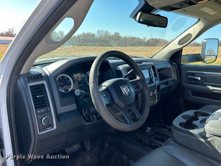 image for item NR9454 2015 Dodge Ram 4500HD  flatbed truck