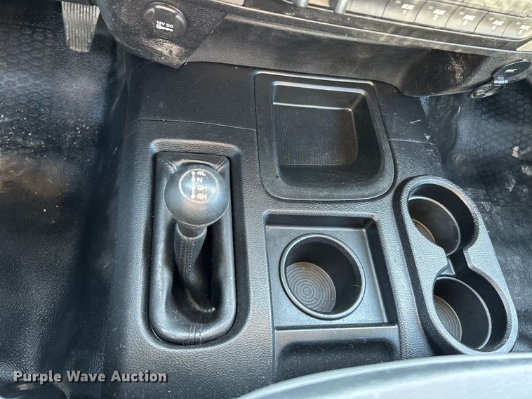 image for item NR9454 2015 Dodge Ram 4500HD  flatbed truck