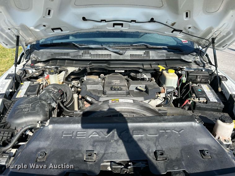 image for item NR9454 2015 Dodge Ram 4500HD  flatbed truck