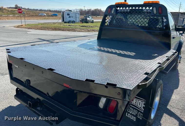 image for item NR9454 2015 Dodge Ram 4500HD  flatbed truck