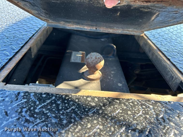 image for item NR9454 2015 Dodge Ram 4500HD  flatbed truck