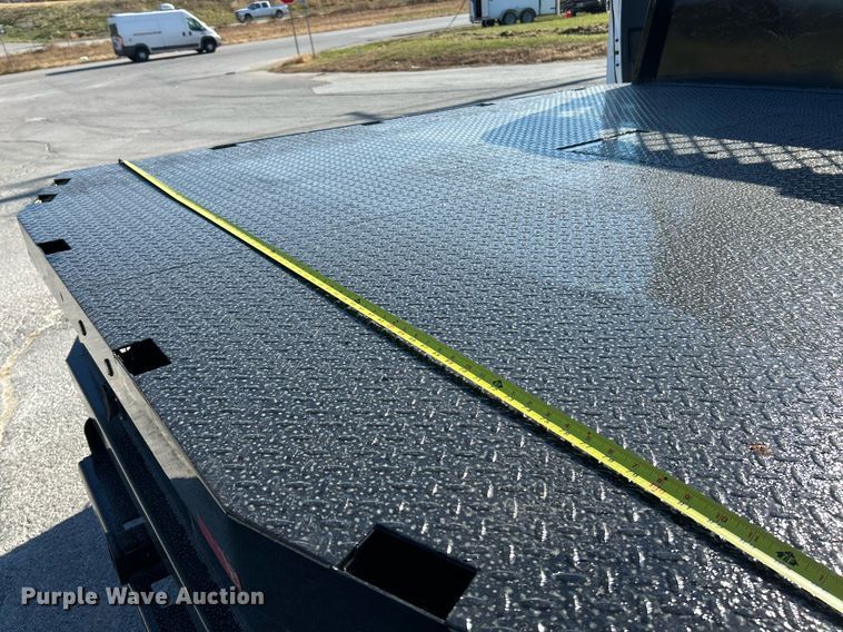 image for item NR9454 2015 Dodge Ram 4500HD  flatbed truck