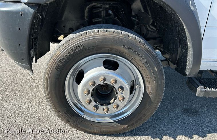 image for item NR9454 2015 Dodge Ram 4500HD  flatbed truck