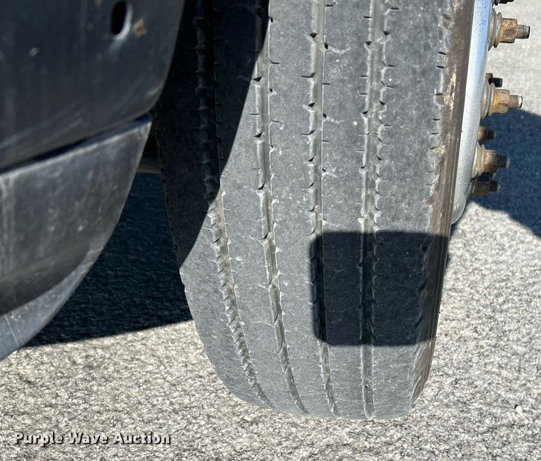 image for item NR9454 2015 Dodge Ram 4500HD  flatbed truck