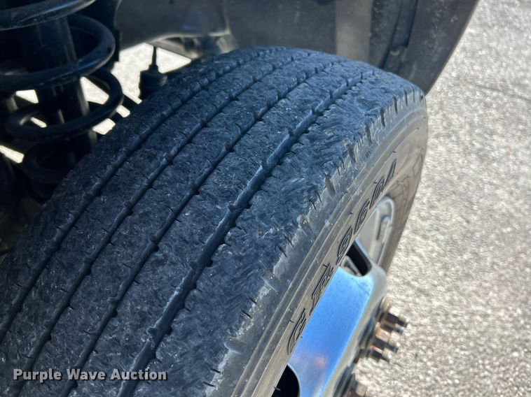 image for item NR9454 2015 Dodge Ram 4500HD  flatbed truck