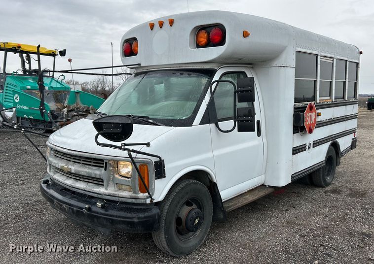 image for item NR9459 2000 Chevrolet Express  school bus