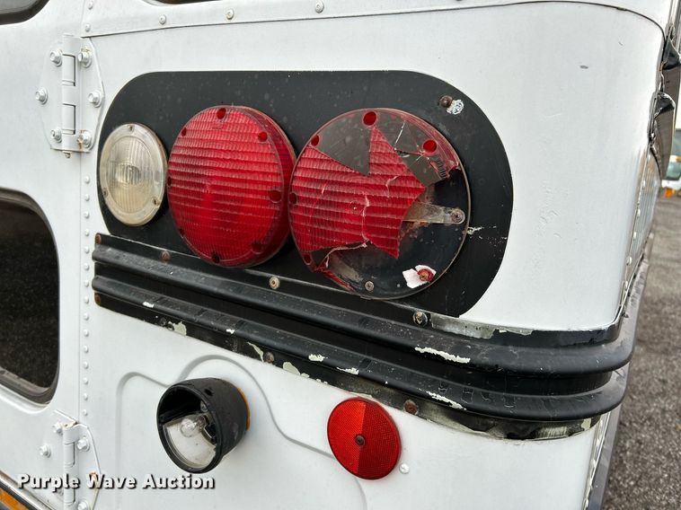 image for item NR9459 2000 Chevrolet Express  school bus