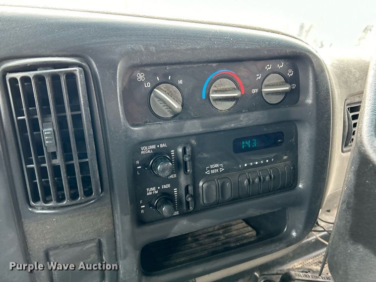 image for item NR9459 2000 Chevrolet Express  school bus