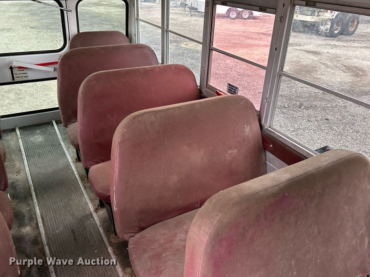 image for item NR9459 2000 Chevrolet Express  school bus