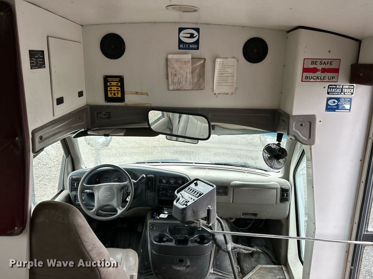 image for item NR9459 2000 Chevrolet Express  school bus