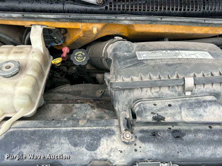 image for item NR9459 2000 Chevrolet Express  school bus