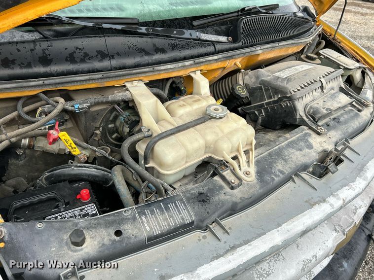 image for item NR9459 2000 Chevrolet Express  school bus