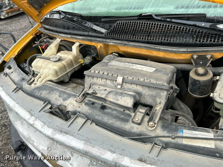 image for item NR9459 2000 Chevrolet Express  school bus