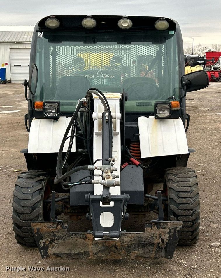 image for item NR9463 2005 Bobcat Toolcat 5600  utility vehicle