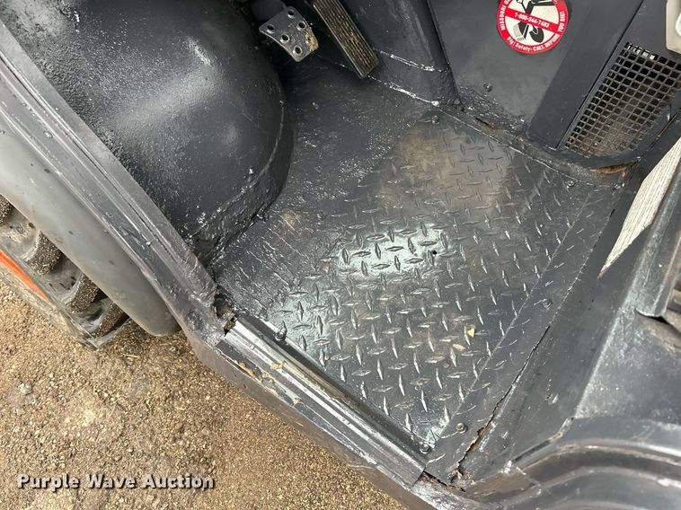 image for item NR9463 2005 Bobcat Toolcat 5600  utility vehicle