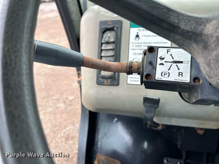 image for item NR9463 2005 Bobcat Toolcat 5600  utility vehicle