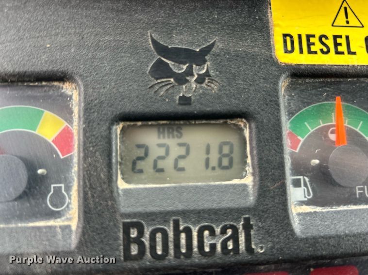 image for item NR9463 2005 Bobcat Toolcat 5600  utility vehicle