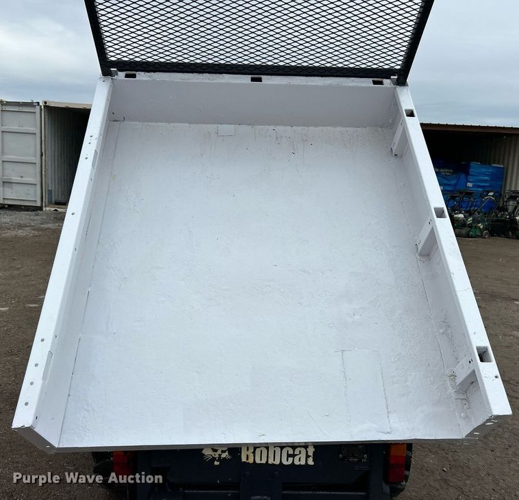 image for item NR9463 2005 Bobcat Toolcat 5600  utility vehicle