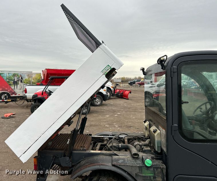 image for item NR9463 2005 Bobcat Toolcat 5600  utility vehicle