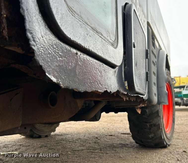 image for item NR9464 2006 Bobcat Toolcat 5600  utility vehicle