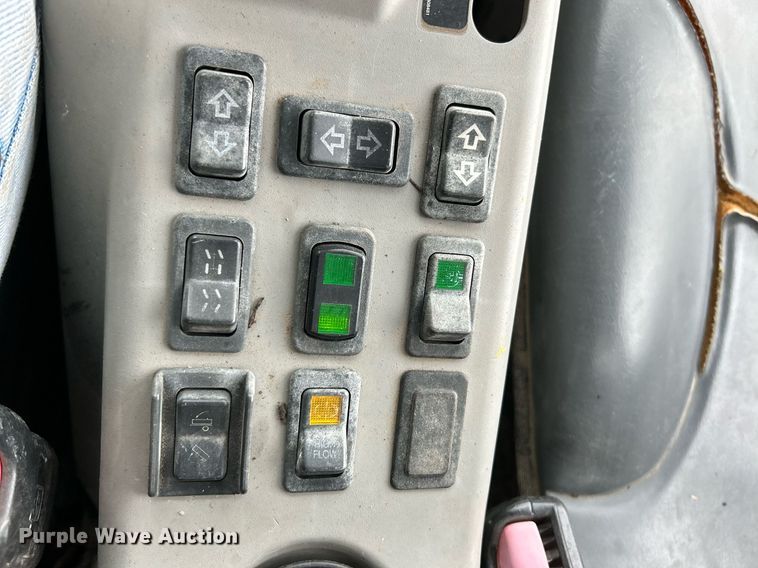 image for item NR9464 2006 Bobcat Toolcat 5600  utility vehicle