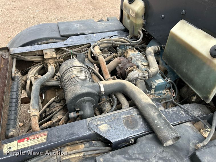 image for item NR9464 2006 Bobcat Toolcat 5600  utility vehicle