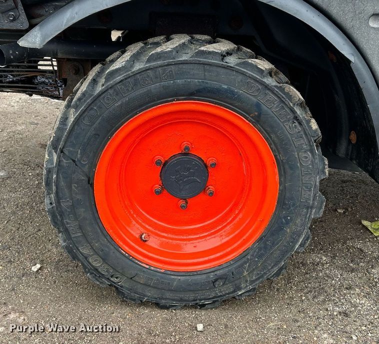 image for item NR9464 2006 Bobcat Toolcat 5600  utility vehicle