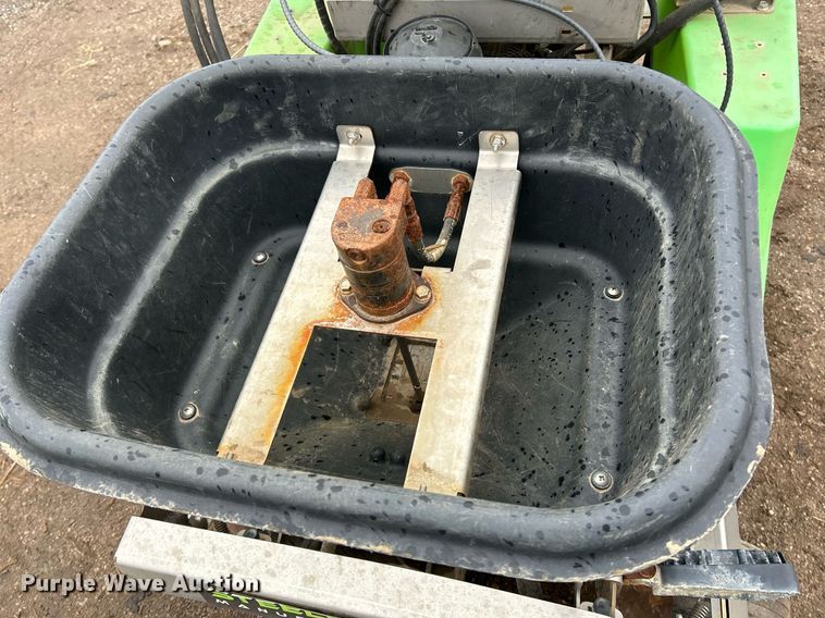 image for item NR9466 Steel Green SG42  turf sprayer