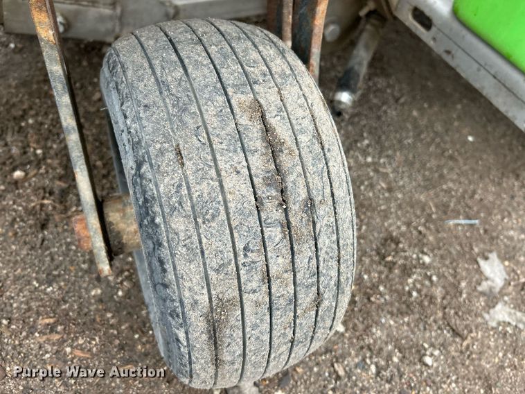 image for item NR9466 Steel Green SG42  turf sprayer