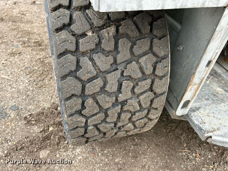 image for item NR9466 Steel Green SG42  turf sprayer