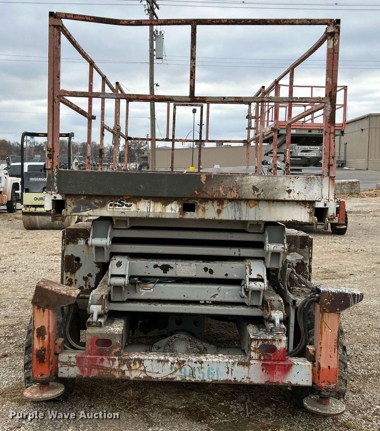 image for item NR9477 1999 Skyjack SJ8831A  scissor lift