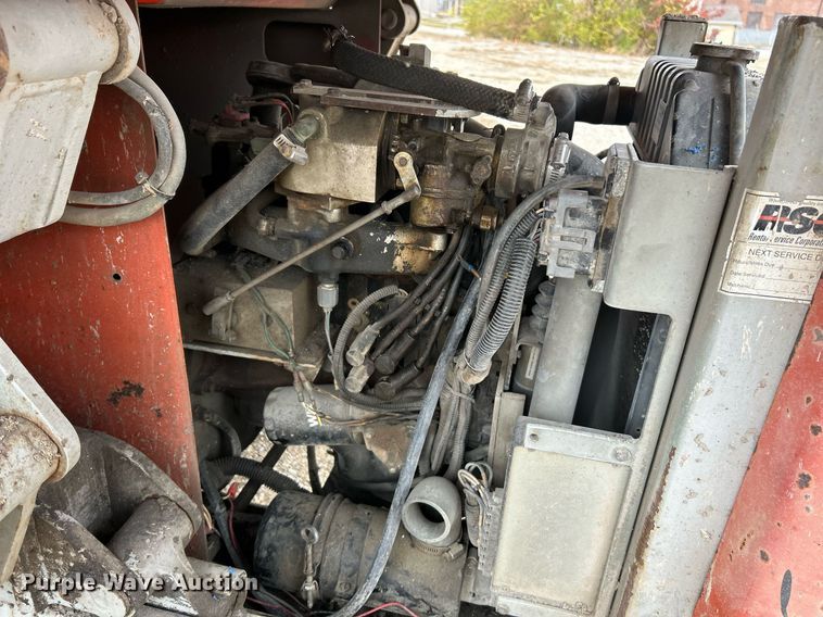 image for item NR9477 1999 Skyjack SJ8831A  scissor lift