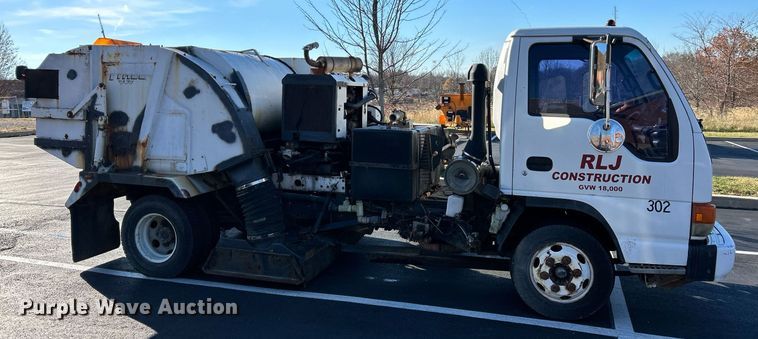 image for item NR9487 1999 Isuzu NPR  street sweeper truck