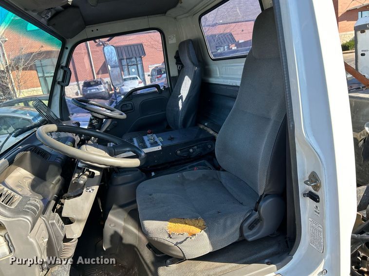 image for item NR9487 1999 Isuzu NPR  street sweeper truck