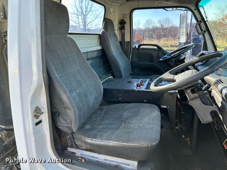 image for item NR9487 1999 Isuzu NPR  street sweeper truck