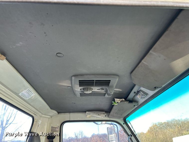 image for item NR9487 1999 Isuzu NPR  street sweeper truck