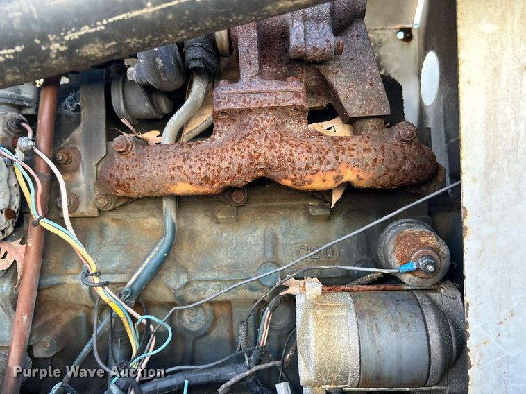 image for item NR9487 1999 Isuzu NPR  street sweeper truck