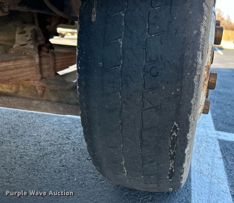 image for item NR9487 1999 Isuzu NPR  street sweeper truck