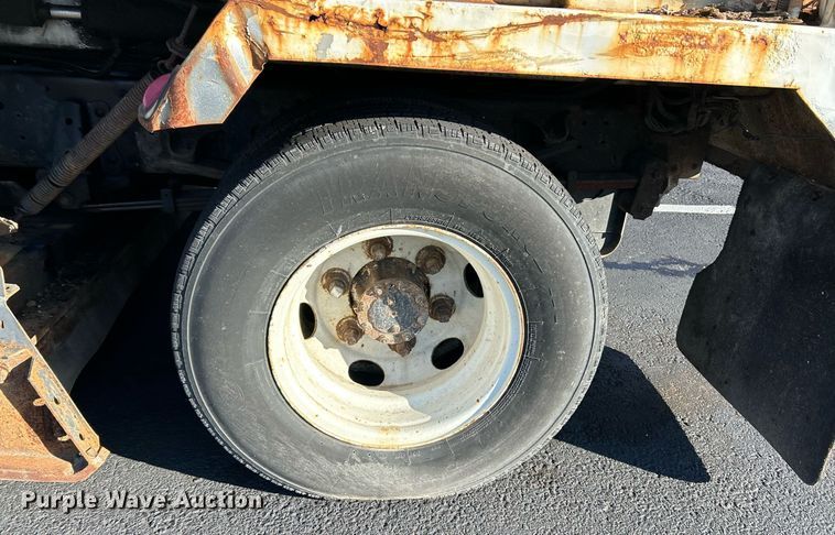 image for item NR9487 1999 Isuzu NPR  street sweeper truck