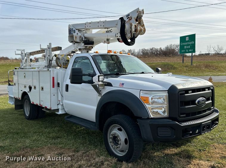 image for item NR9495 2016 Ford F550 Super Duty  bucket truck