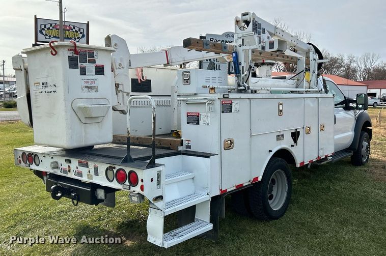 image for item NR9495 2016 Ford F550 Super Duty  bucket truck