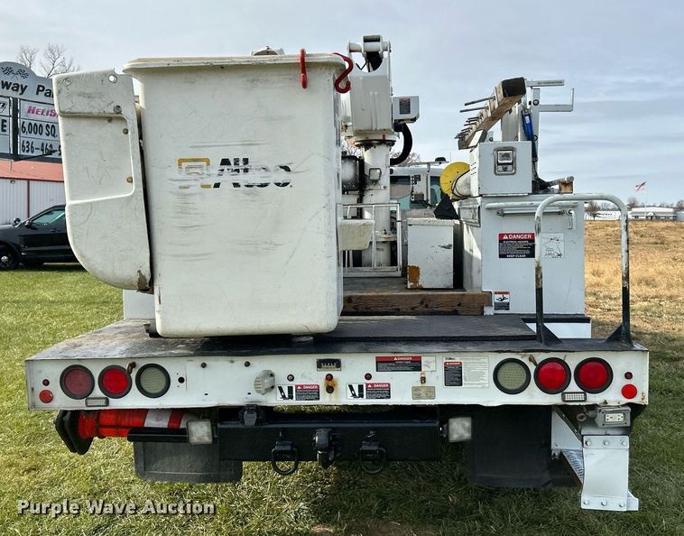 image for item NR9495 2016 Ford F550 Super Duty  bucket truck