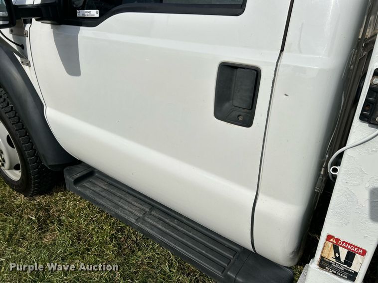 image for item NR9495 2016 Ford F550 Super Duty  bucket truck