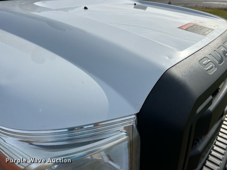 image for item NR9495 2016 Ford F550 Super Duty  bucket truck