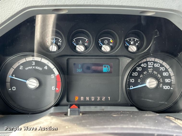 image for item NR9495 2016 Ford F550 Super Duty  bucket truck