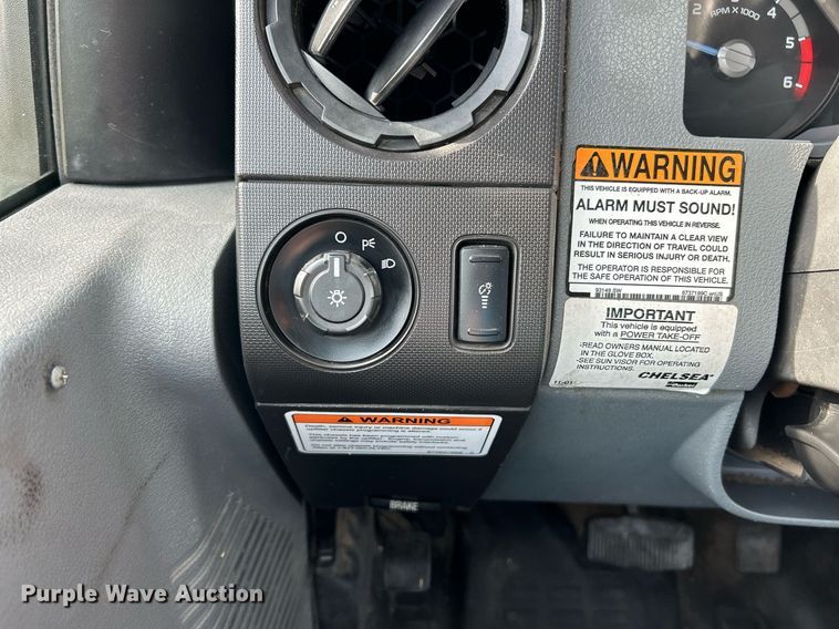 image for item NR9495 2016 Ford F550 Super Duty  bucket truck