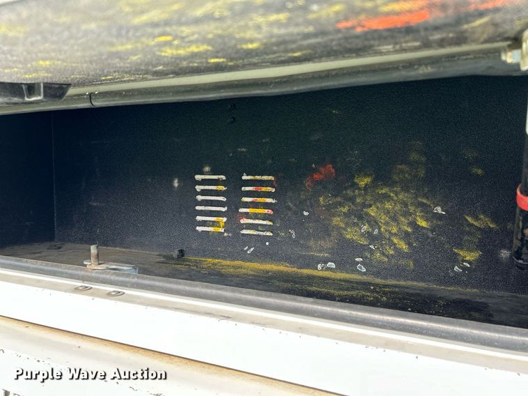 image for item NR9495 2016 Ford F550 Super Duty  bucket truck