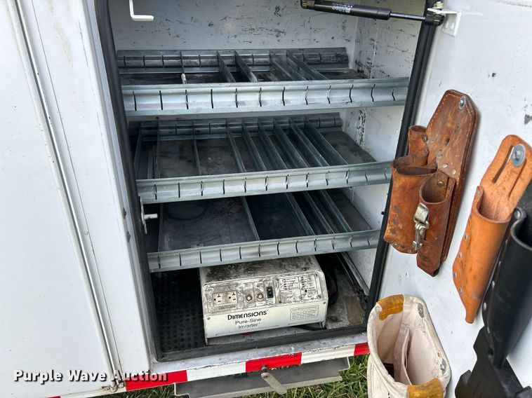 image for item NR9495 2016 Ford F550 Super Duty  bucket truck