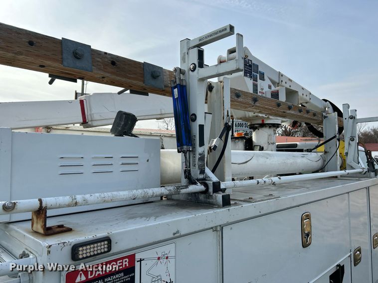 image for item NR9495 2016 Ford F550 Super Duty  bucket truck